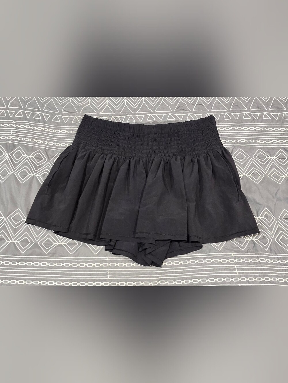 Lululemon High Waisted Flowy Black Shorts Size 8